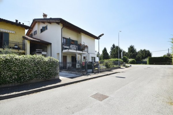 appartamento in vendita a Pescantina in zona Balconi