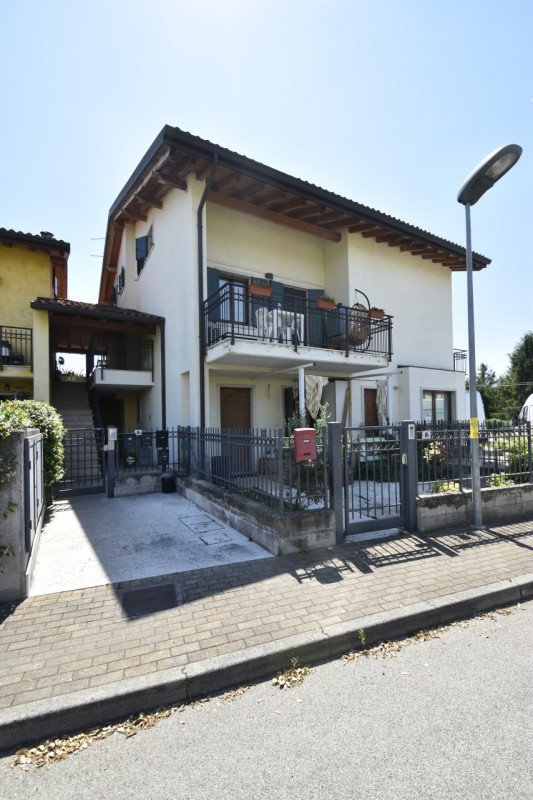 appartamento in vendita a Pescantina in zona Balconi