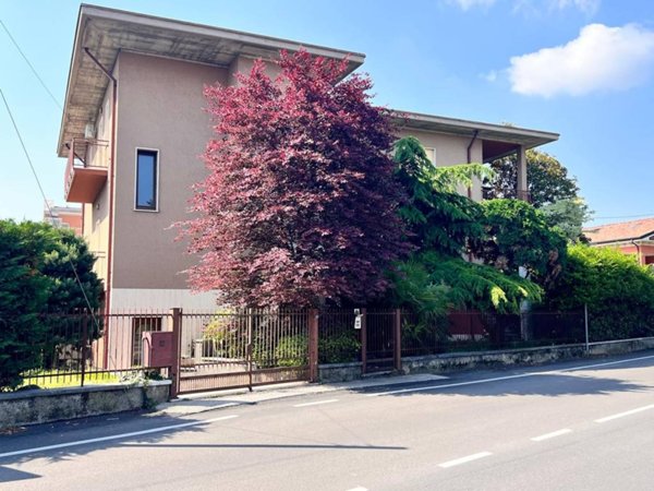 casa indipendente in vendita a Pescantina