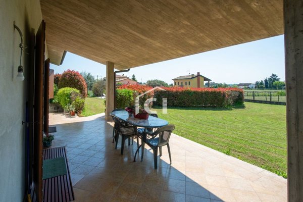 casa indipendente in vendita a Pescantina in zona Arcè