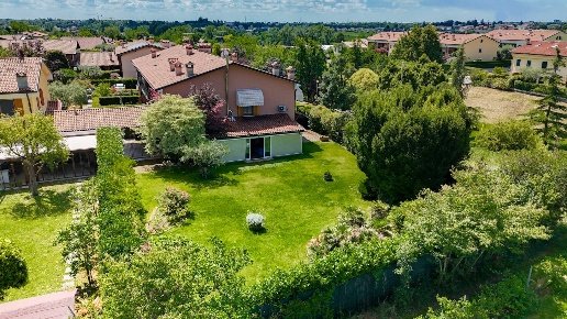 casa indipendente in vendita a Pescantina in zona Settimo