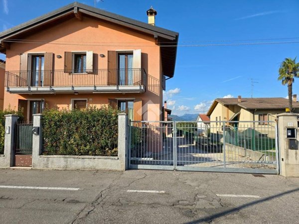 casa indipendente in vendita a Pescantina in zona Arcè