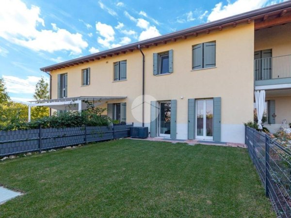 appartamento in vendita a Pescantina in zona Balconi