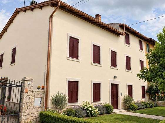 appartamento in vendita a Pescantina in zona Balconi