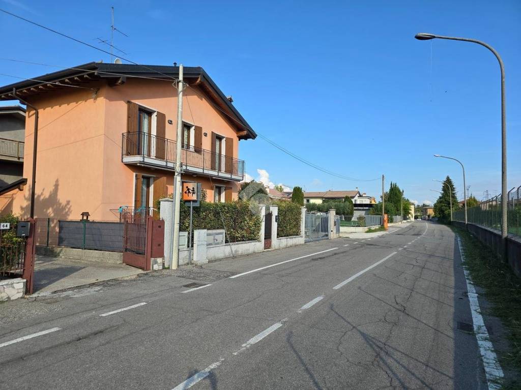 casa indipendente in vendita a Pescantina in zona Arcè