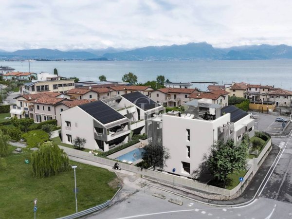 appartamento in vendita a Peschiera del Garda