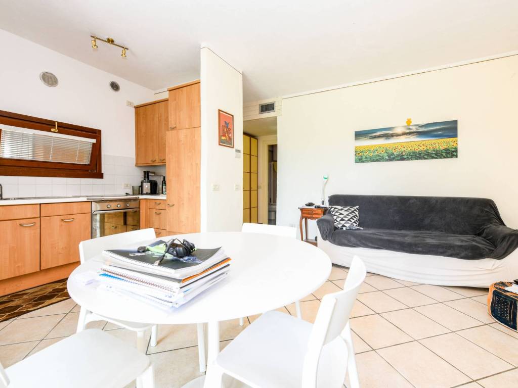 appartamento in vendita a Peschiera del Garda