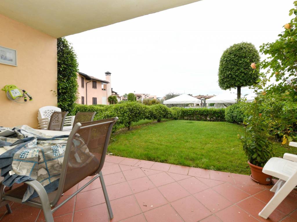 appartamento in vendita a Peschiera del Garda