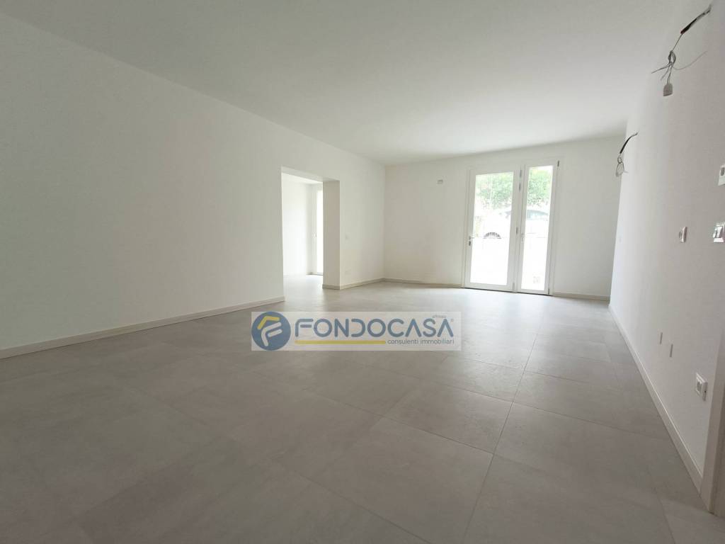 appartamento in vendita a Peschiera del Garda