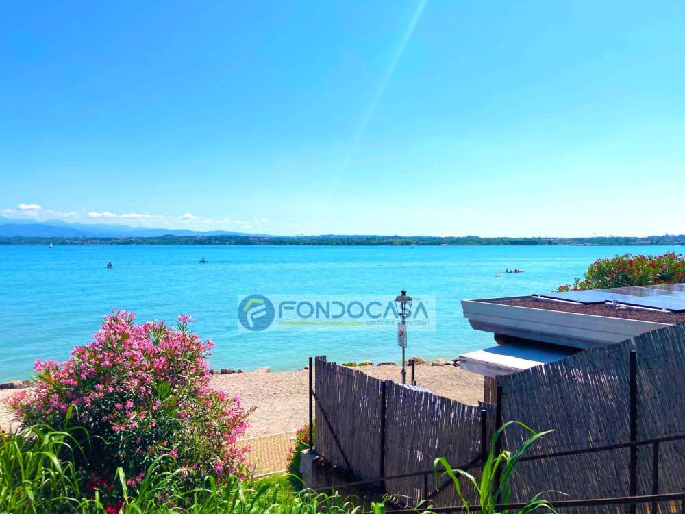 appartamento in vendita a Peschiera del Garda