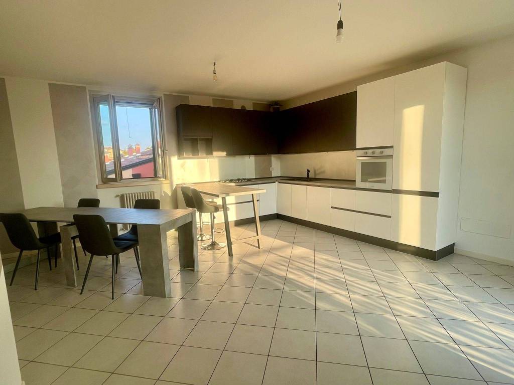 appartamento in vendita a Peschiera del Garda