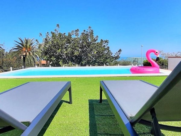negozio in vendita a Peschiera del Garda