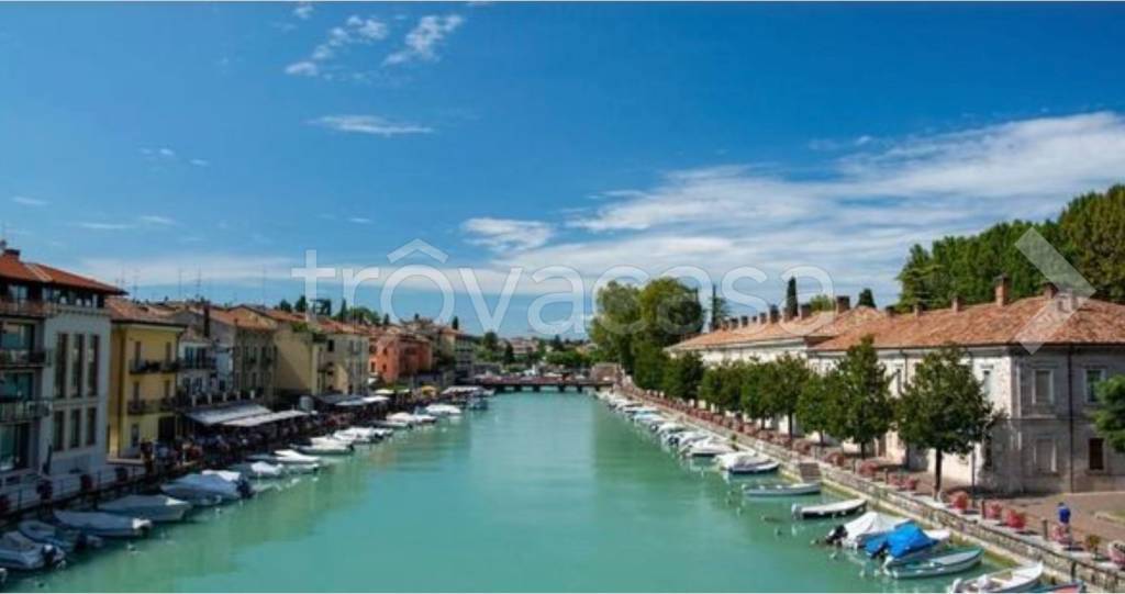 terreno edificabile in vendita a Peschiera del Garda