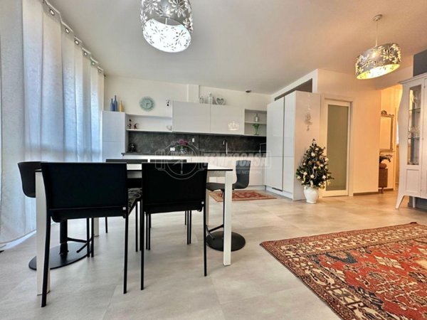 appartamento in vendita a Peschiera del Garda
