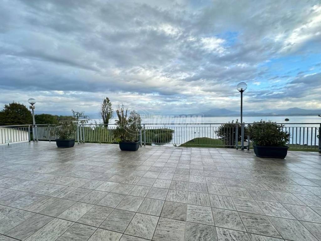 appartamento in vendita a Peschiera del Garda