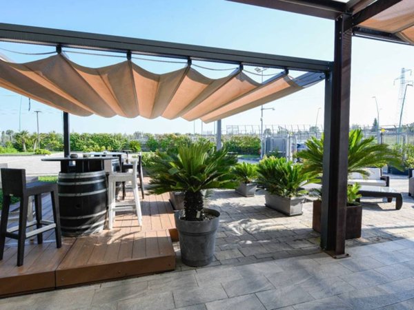 negozio in vendita a Peschiera del Garda