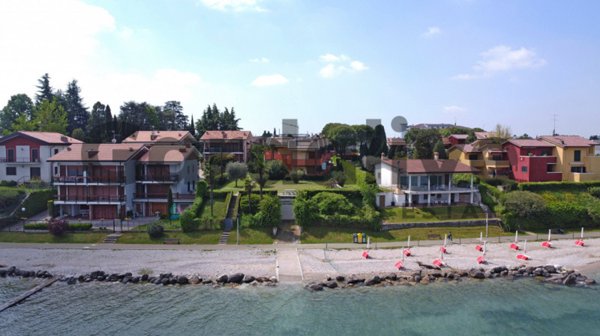 appartamento in vendita a Peschiera del Garda in zona San Benedetto di Lugana