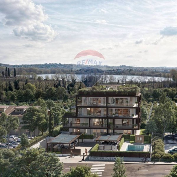 appartamento in vendita a Peschiera del Garda
