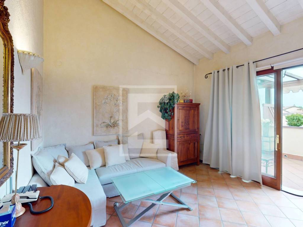 appartamento in vendita a Peschiera del Garda