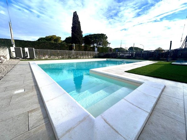 appartamento in vendita a Peschiera del Garda