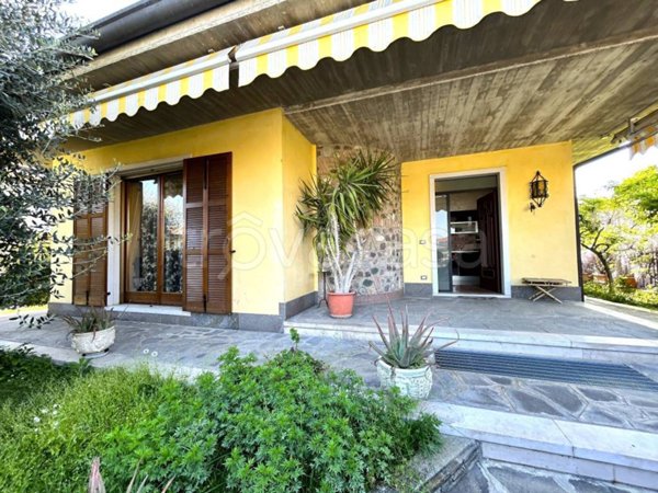 casa indipendente in vendita a Peschiera del Garda