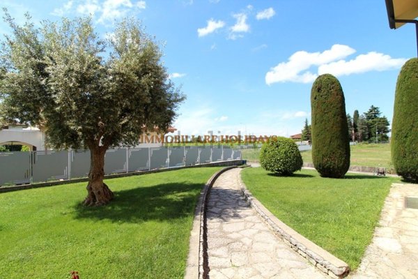 appartamento in vendita a Peschiera del Garda