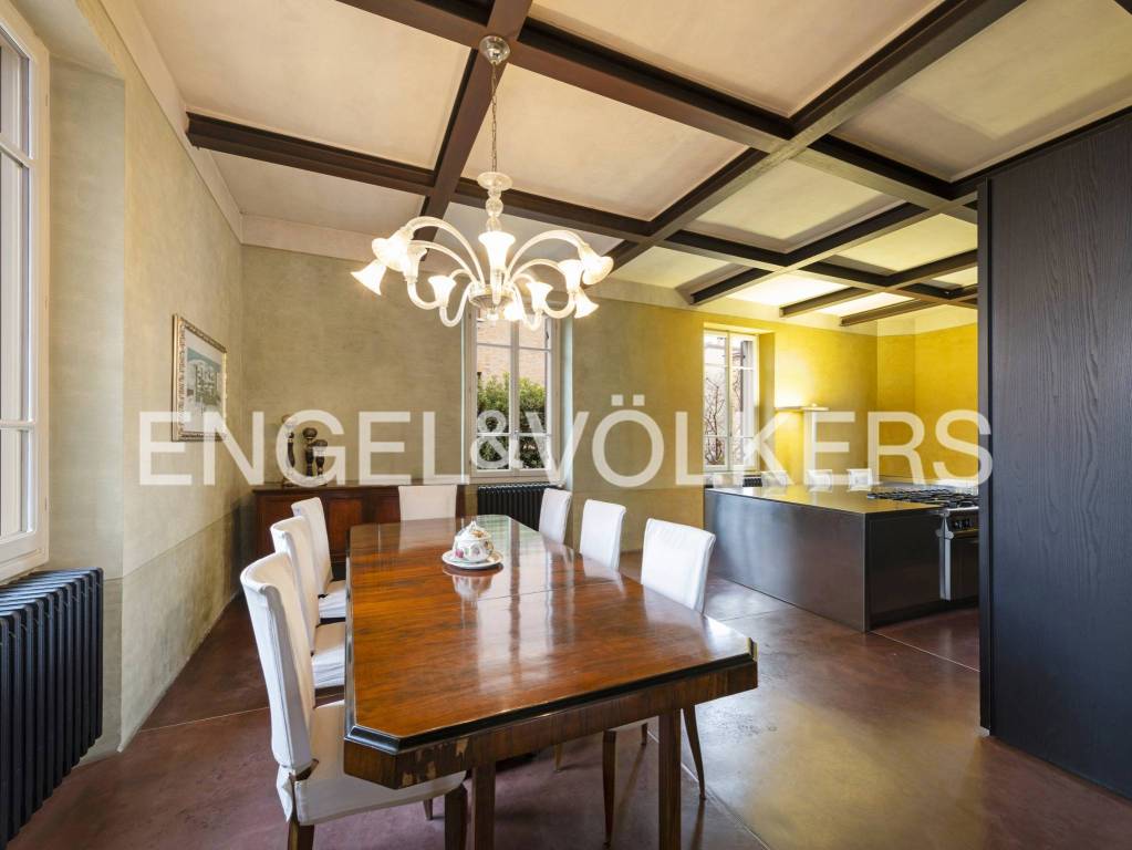 casa indipendente in vendita a Peschiera del Garda