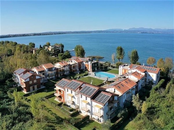 appartamento in vendita a Peschiera del Garda