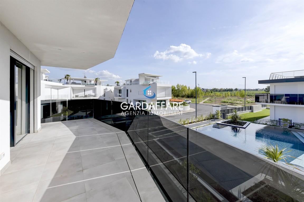 appartamento in vendita a Peschiera del Garda