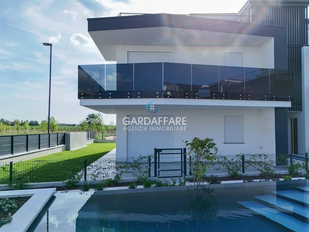 appartamento in vendita a Peschiera del Garda