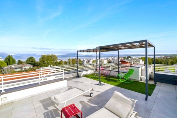 casa indipendente in vendita a Peschiera del Garda