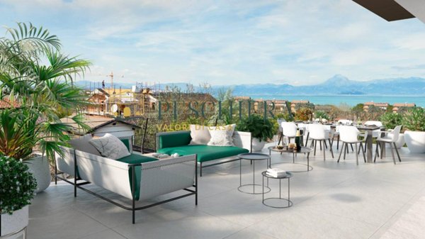 appartamento in vendita a Peschiera del Garda in zona San Benedetto di Lugana