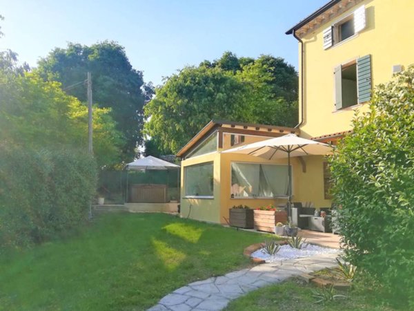 pentavano in vendita a Peschiera del Garda in zona Dolci