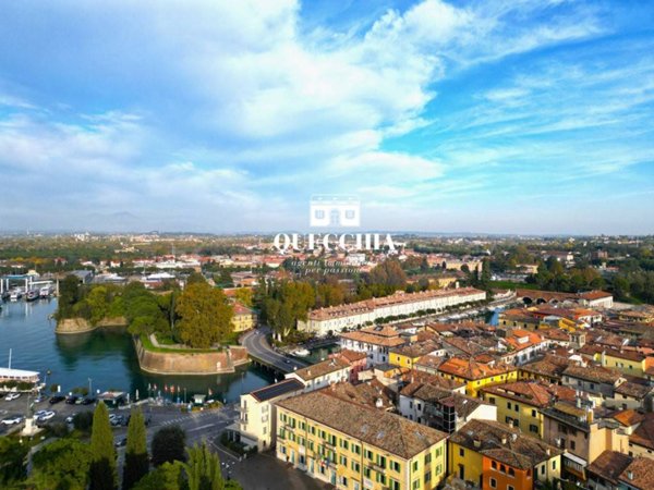 appartamento in vendita a Peschiera del Garda