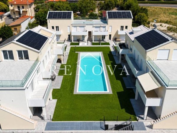 appartamento in vendita a Peschiera del Garda in zona San Benedetto di Lugana