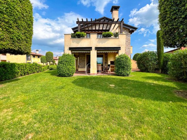 appartamento in vendita a Peschiera del Garda