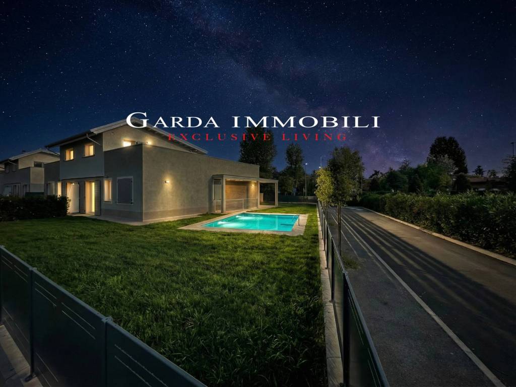 casa indipendente in vendita a Peschiera del Garda