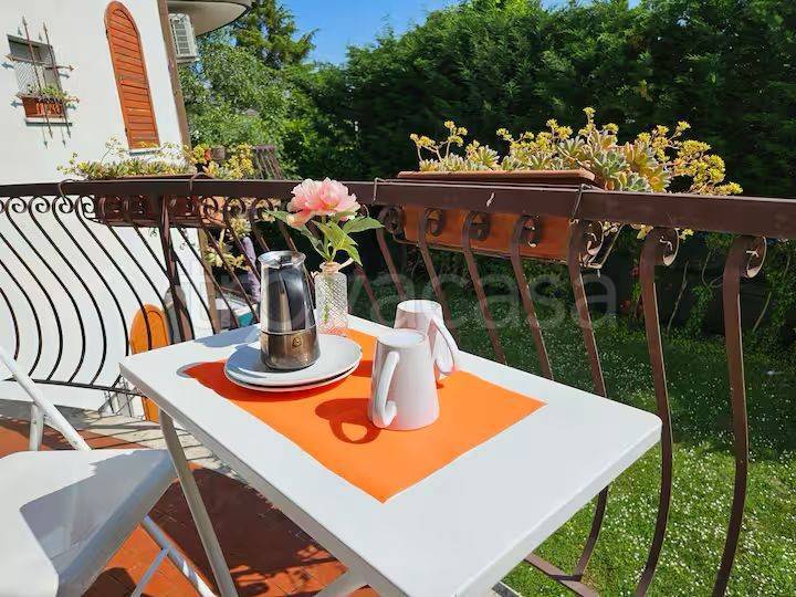 appartamento in vendita a Peschiera del Garda