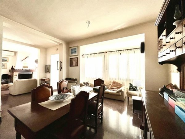 casa indipendente in vendita a Peschiera del Garda