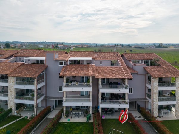 appartamento in vendita a Peschiera del Garda in zona San Benedetto di Lugana