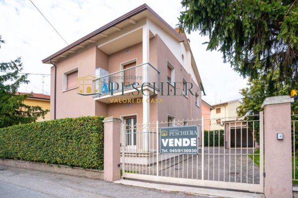 appartamento in vendita a Peschiera del Garda