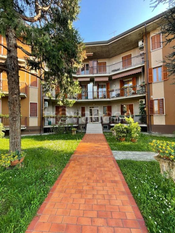appartamento in vendita a Peschiera del Garda