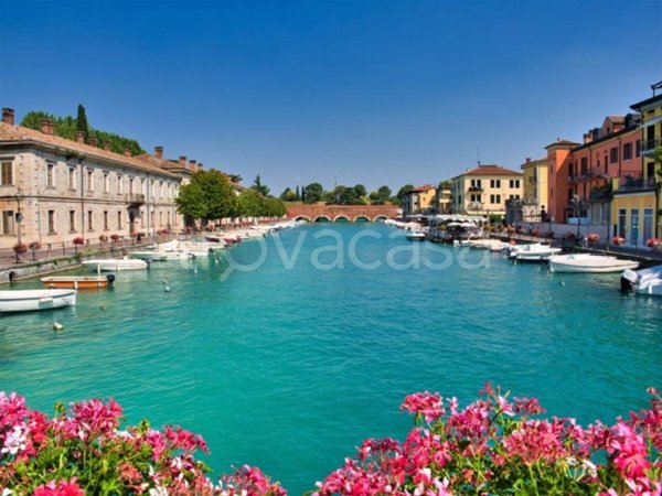 appartamento in vendita a Peschiera del Garda