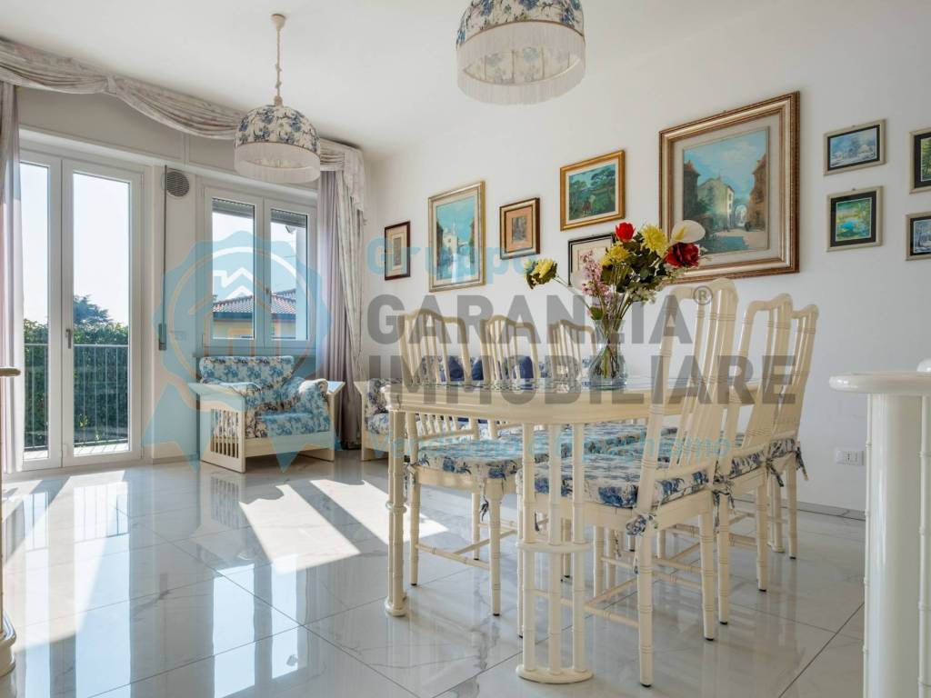 appartamento in vendita a Peschiera del Garda