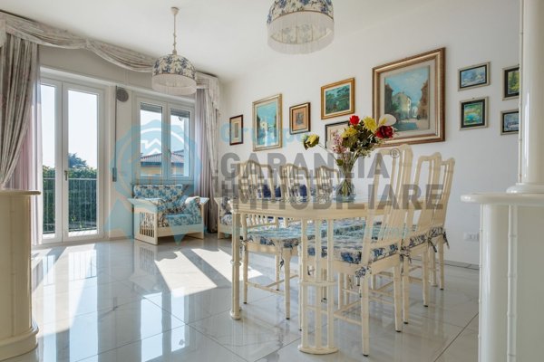 appartamento in vendita a Peschiera del Garda