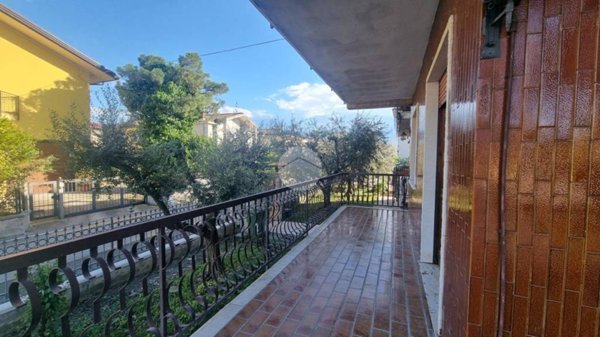 appartamento in vendita a Peschiera del Garda