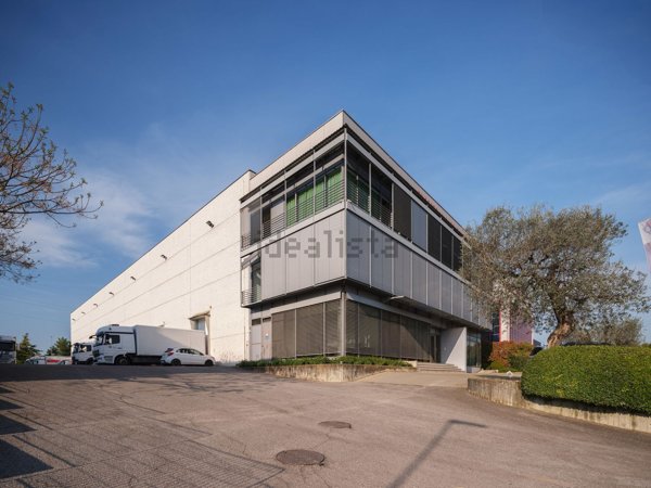 appartamento in vendita a Peschiera del Garda