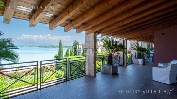 appartamento in vendita a Peschiera del Garda