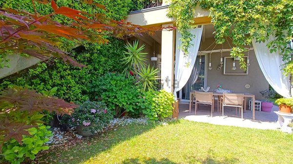 appartamento in vendita a Peschiera del Garda