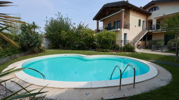 appartamento in vendita a Peschiera del Garda